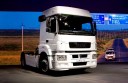 КАМАЗ и компания Daimler Trucks подписали договор о поставке мостов и двигателей для автобусов и грузовиков